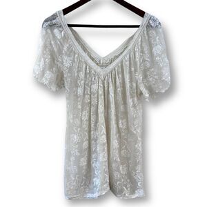 Gold Hawk‎ cream lace blouse size S